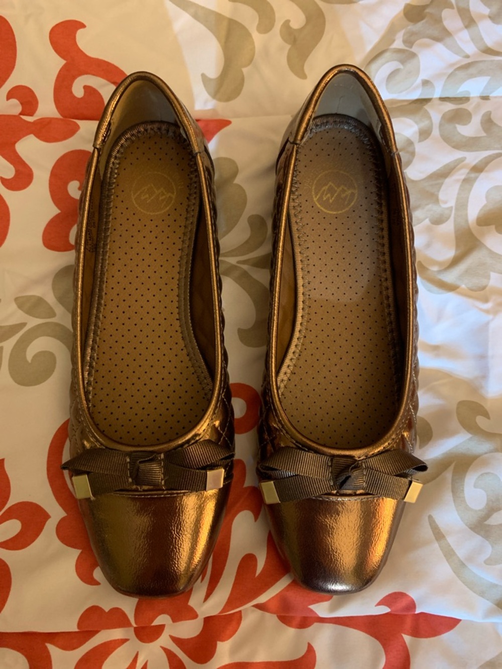 White Mountain Metallic Bronze Quilted Ballet Flats with Bow Accent - Picture 4 of 7